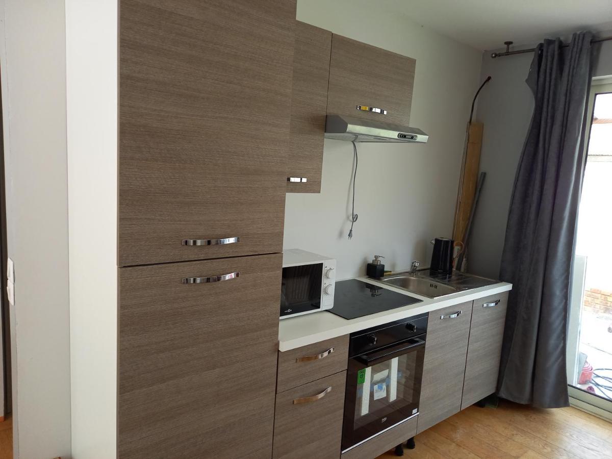 Nantes Aeroport 1-5 Couchages-Parking-Jardin Bouguenais Εξωτερικό φωτογραφία