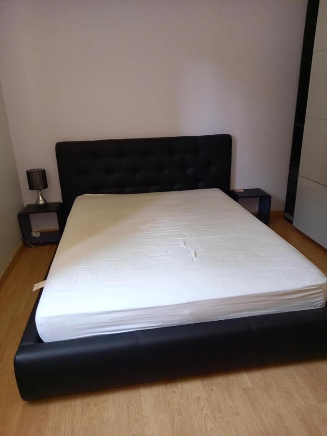 Nantes Aeroport 1-5 Couchages-Parking-Jardin Bouguenais Εξωτερικό φωτογραφία